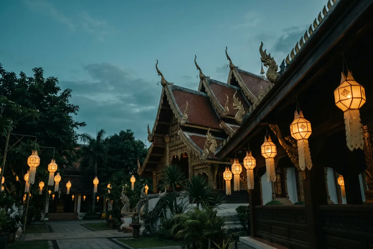 Evening Muay Thai ring and a Thai cultural show in Phuket